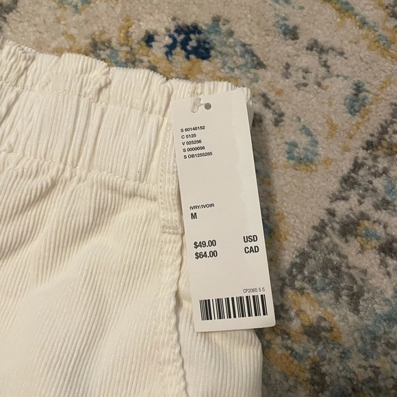 Brand new high rise shorts - Picture 4 of 4